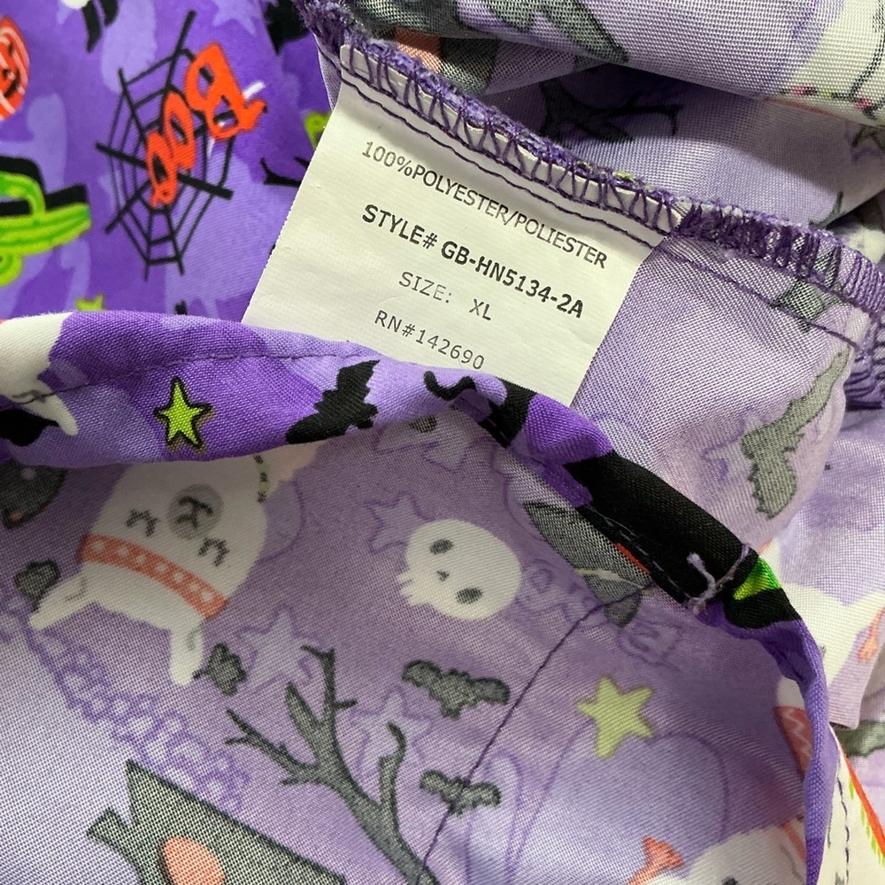 Cassandra O Scrub Top Llama’s Halloween Theme V Neck Short Sleeve Purple XL - Picture 6 of 16